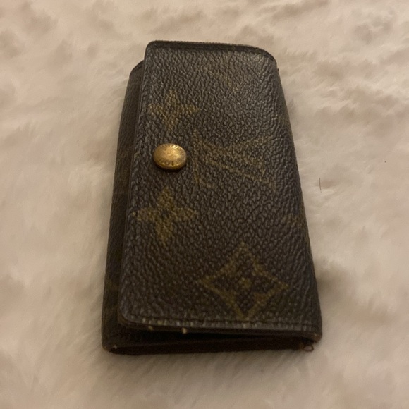 LOUIS VUITTON Monogram Vintage Multicles 4 Ring Key Holder - Picture 2 of 11